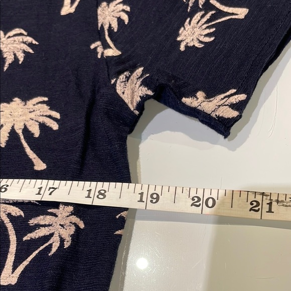 Palm Tree Print T-Shirt - Picture 5 of 8